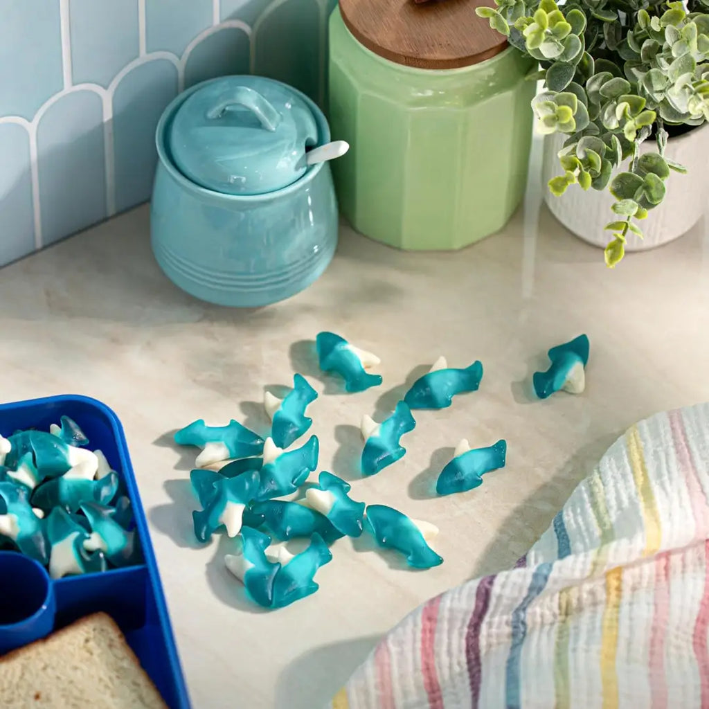 Albanese Blue gummi sharks 4.5lbs/2.04kg