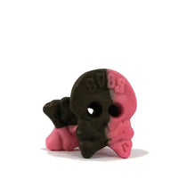 BUBS Godis: Raspberry Liquorice Skull Candy Sweden 90g bag